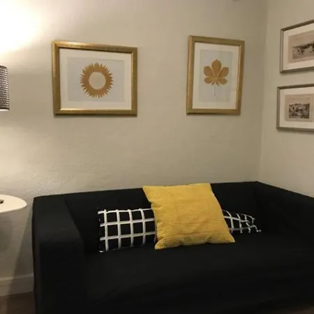 Cosy 3 Bedrooms At Campolide - 60 1a Apartmán *
